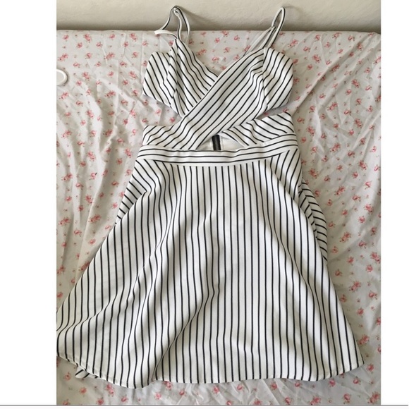 WYLDR Cut Out Dress from ASOS - Picture 3 of 3